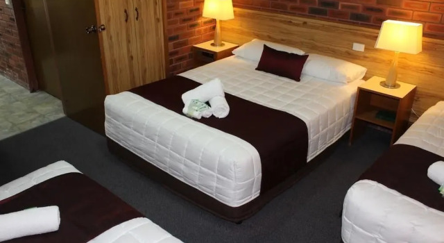 Студия с балконом Tabourie Lake Motor Inn