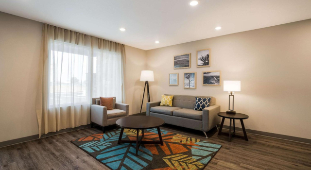 WoodSpring Suites Moreno Valley, Book Hotel Moreno Valley Californien