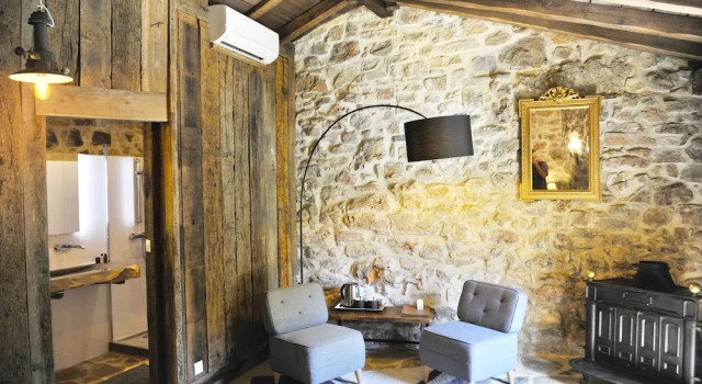 Hermitage Saint Pierre, Book Hotel Nant Aveyron