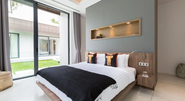 Elegant Villa Anar 5 Bed Luxury Beachfront Near Four Seasons, Забронировать Вилла Отели Южного Таиланда с парковкой, Парковка