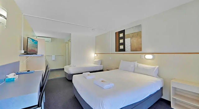 Номер Standard Oscar Motel