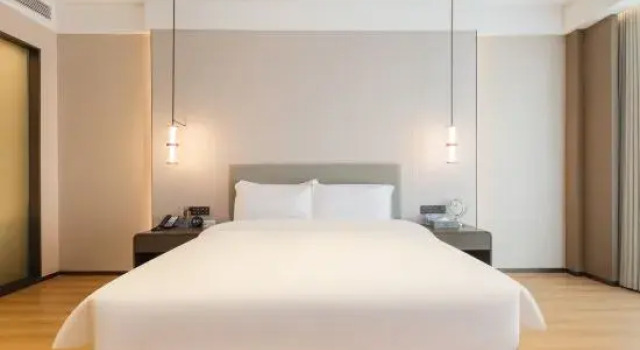 Люкс Deluxe Huiyao Hotel (Renqiu Mining Park)