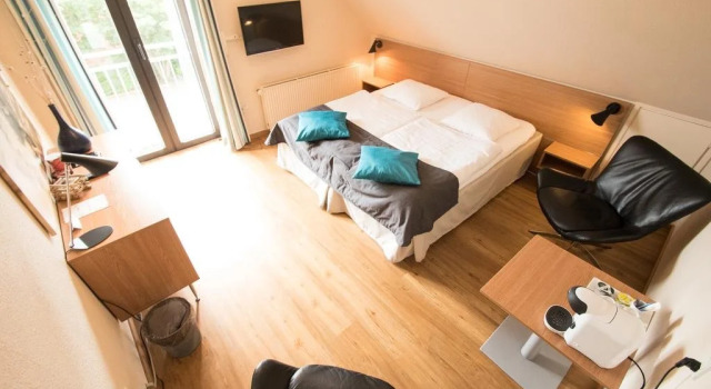 Filsø Hotel - Tønder, Rezerwuj Hotel Hotele w Sønderjylland z parkingiem, Parking
