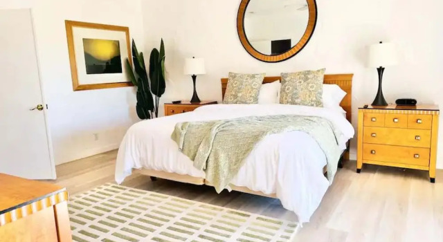 Fairway-view 3 Bedroom Condo in Palm Desert, Забронировать Апартаменты/квартира Отели Палм-Дезерт с парковкой, Парковка