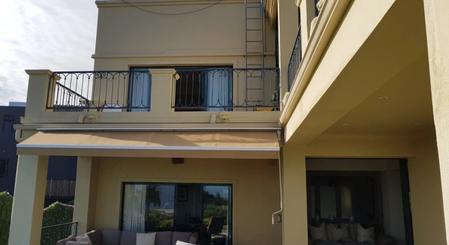 Q In Fresnaye, Забронировать Отель Отели Cape Peninsula с бассейном, Бассейн