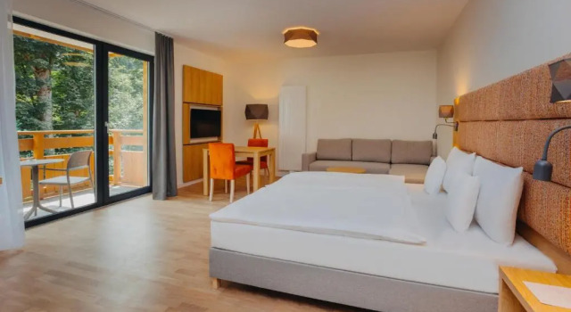 Студия Platinum Apartments