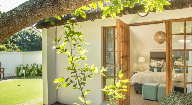 Двухместный номер Standard Cottage on College
