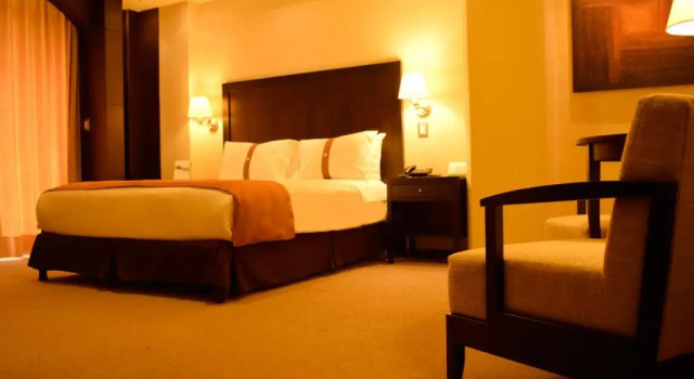 Полулюкс Zamorano Real Hotel