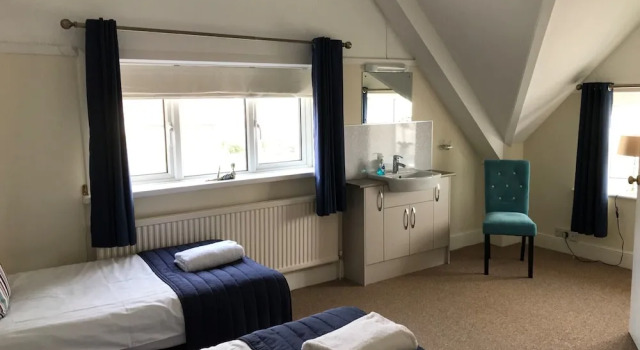 Luxury apartament penthouse cu vedere la mare Beachside Suites