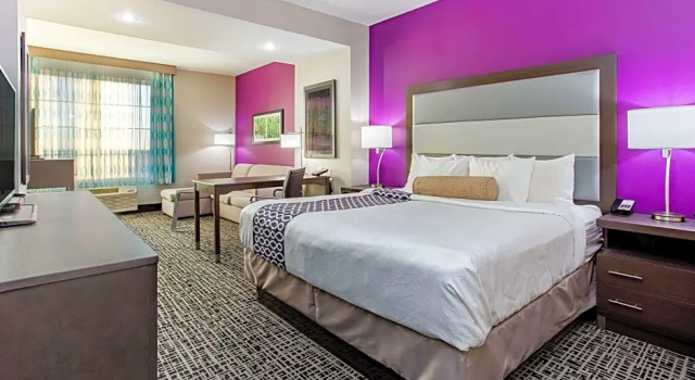 Люкс Deluxe La Quinta by Wyndham Springfield IL