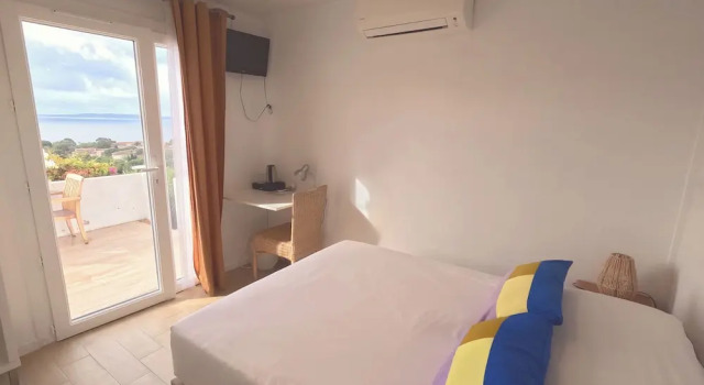 Двухместный номер Standard с балконом и с видом на море Azur Hotel