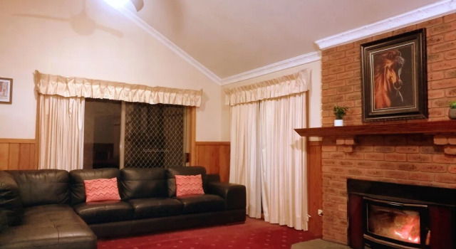 Castle at Lakes Entrance, Rezervasyon Tatil Evi Gippsland otoparklı oteller, Otopark