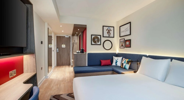 Двухместный номер c диваном-кроватью Hampton By Hilton Bath City