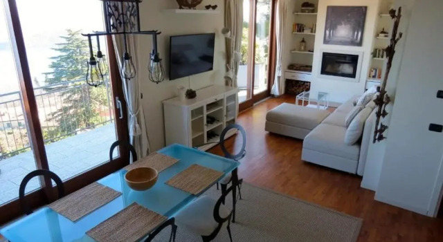 Penthouse San Rocco Luxury Lake View Apartment