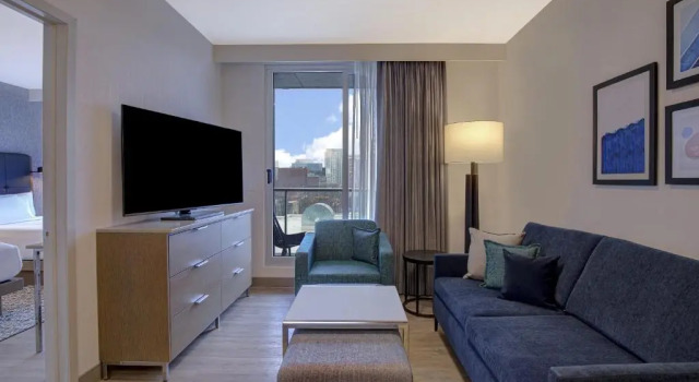 Четырёхместный номер Standard с видом на город Homewood Suites By Hilton Montreal Downtown