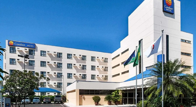 Двухместный номер Deluxe Hotel Golden Park Uberlandia By Nacional Inn