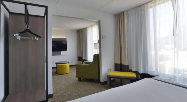 Полулюкс Comfort Inn Gold Coast