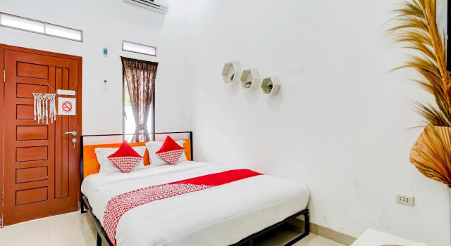 OYO 90124 Oemah Ratu Hostel Syariah, Rezerwuj Hostel Hajimana Sumatra