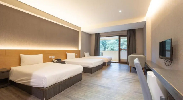 Номер Standard Koi Lake Hotel