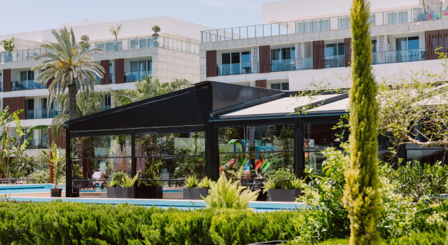 GlobalStay Courtyard Long Beach Apartment hotel, Varaa Hotelli Trikomo (İskele) 