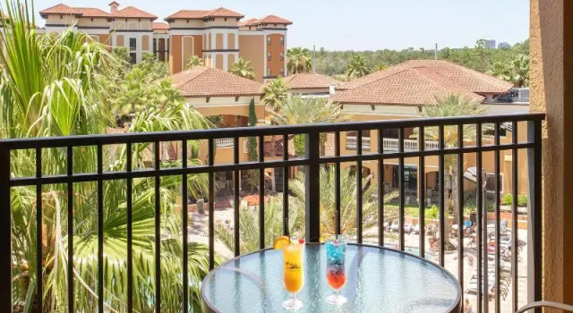 Люкс с 3 комнатами с балконом Floridays Orlando Two & Three Bed Rooms Condo Resort