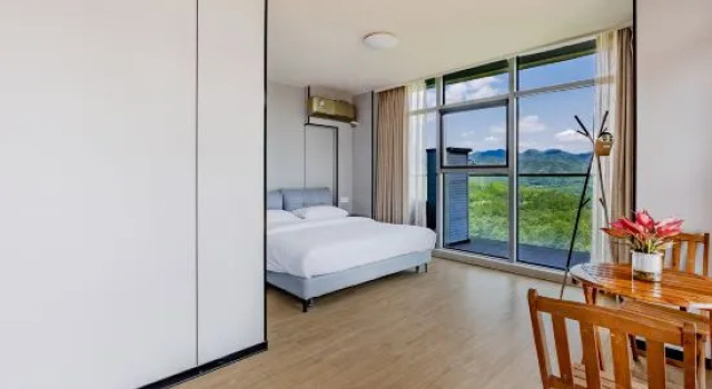 Люкс с 2 комнатами с балконом и с видом на озеро Huangshan Taiping Lake Cool Time Homestay