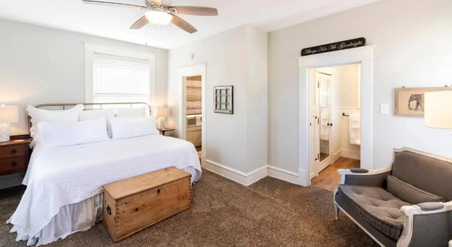 Номер Standard с балконом Katy House Bed and Breakfast