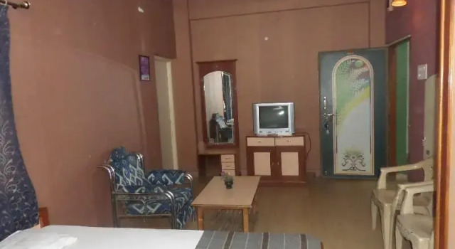 Hotel Pooja Palace