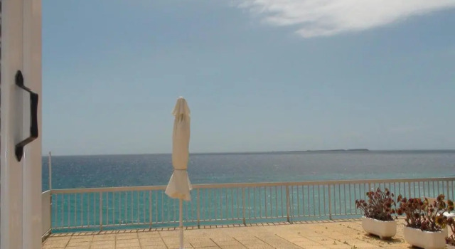 Апартаменты с 2 комнатами с видом на море Constantinos Apartments