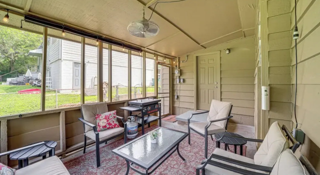 Коттедж Family-friendly Sand Springs Home ~ 8 Mi to Tulsa!