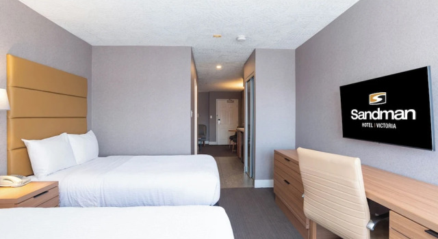 Четырёхместный люкс Standard Sandman Hotel Victoria