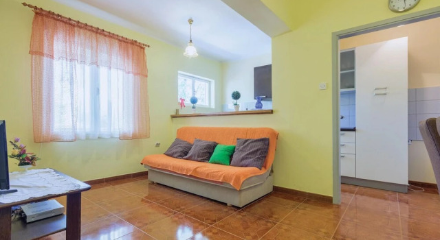 Nice Home in Marcana With Wifi and 2 Bedrooms, Rezervovat Hotel Hotely v Pula Region s parkováním, Parkování