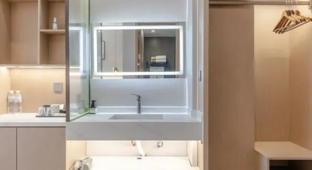 Люкс Business Taihe Jinji Hotel (North Bus Station)