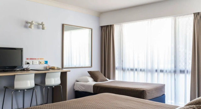 Cleveland Bay Air Motel, Reserva ahora Motel Hoteles en Queensland con aparcamiento, Aparcamiento