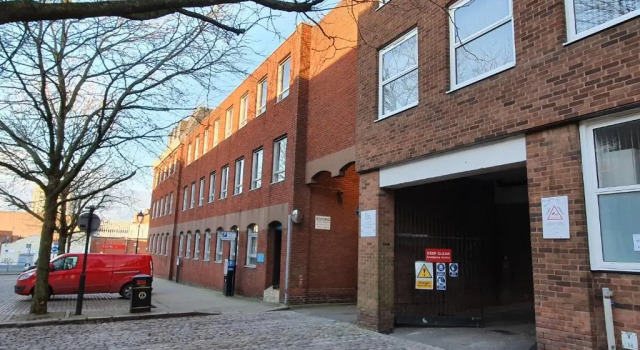 Апартаменты Wolverhampton - Gated Parking - George House