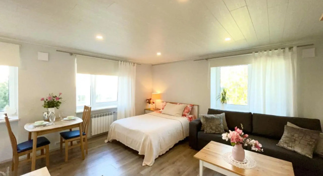 Haapsalu, Tallinna maantee, Boek Hotel Haapsalu 