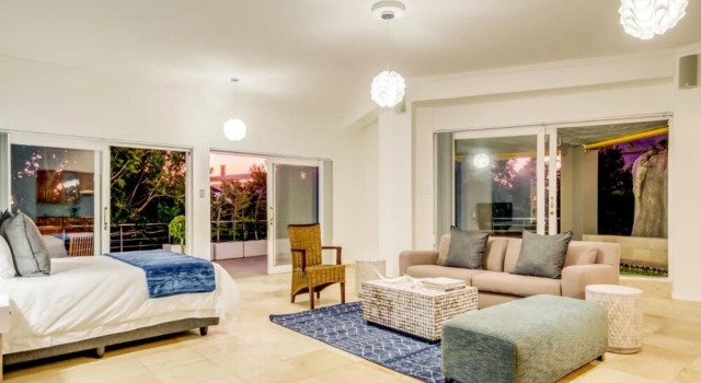 Coral House in Camps Bay, Забронировать Вилла Коттеджи Cape Peninsula, Коттедж