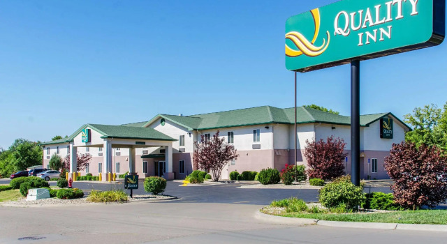 Четырёхместный люкс Quality Inn Junction City near Fort Riley