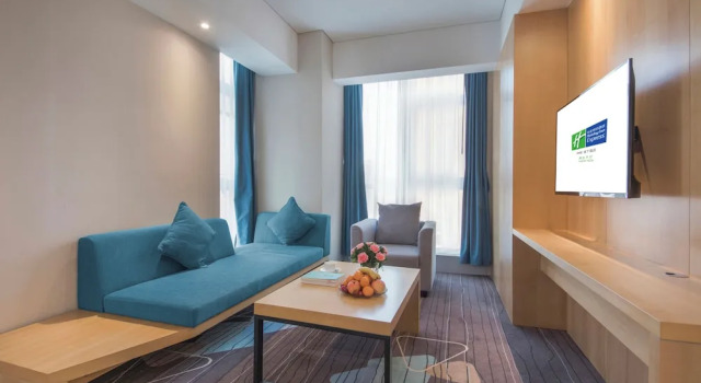 Люкс c 1 комнатой Holiday Inn Express - Yantai YEDA by IHG