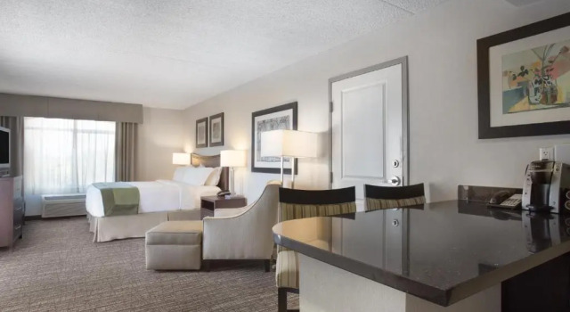 Люкс с красивым видом из окна Holiday Inn Scottsdale North- Airpark by IHG