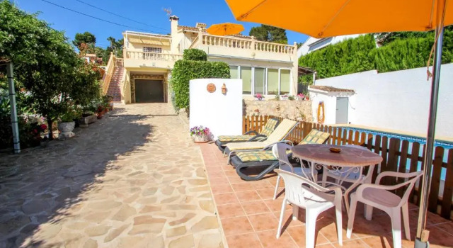 Вилла Maria - pretty holiday property with garden and private pool in Benissa