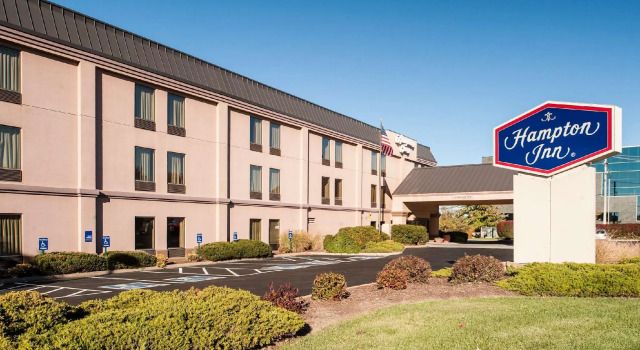 Четырёхместный номер Standard Hampton Inn St. Louis-Chesterfield
