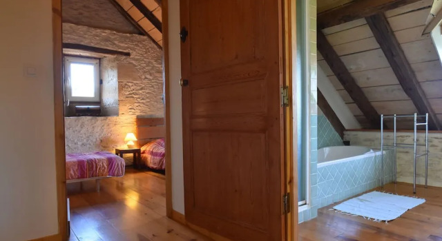 Modern Holiday Home in Saint-geniès With Private Pool, Prenota Hotel Hotel a Aquitania con parcheggio, Parcheggio