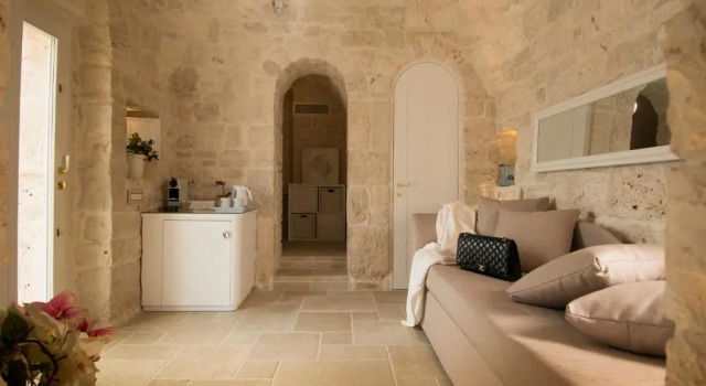 Полулюкс Trulli Resort