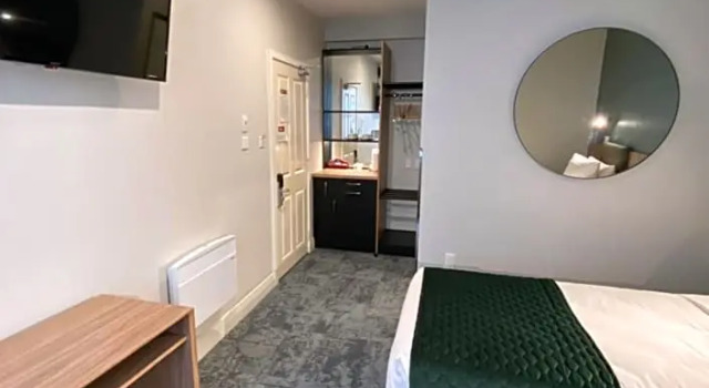 Standard Zimmer Trinity Hotel