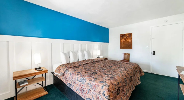 Captain's Table Lodge and Villas, Забронировать Отель Эверглейдс-Сити Southwest Florida