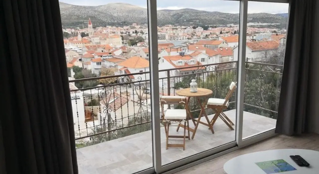 Tomi - With Beautiful View - A1