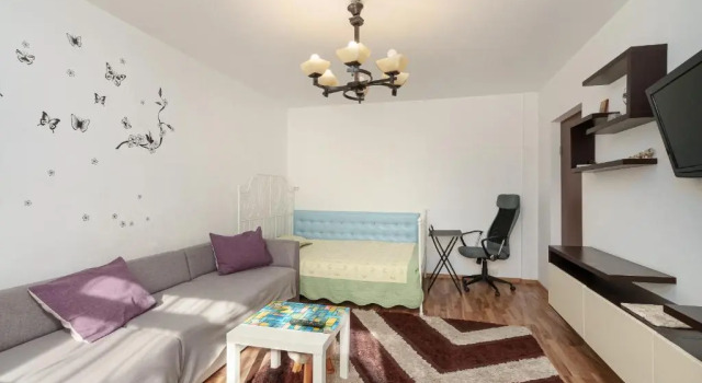 Stone Gate Apartment #2