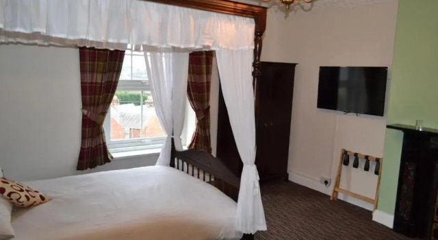 Номер Deluxe Oak Tree Inn
