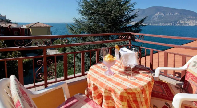 Апартаменты c 1 комнатой с красивым видом из окна Hotel Residence Villa Beatrice